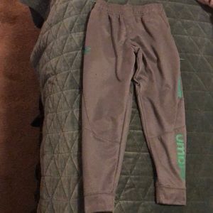 Boys Umbro joggers child 6/7